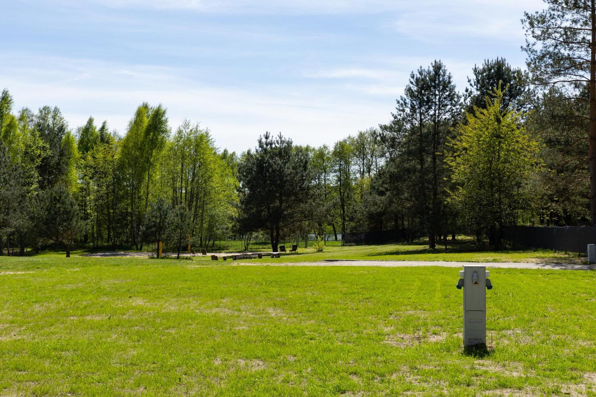 Camping Skansen Zdbice Zewnętrze zdjęcie